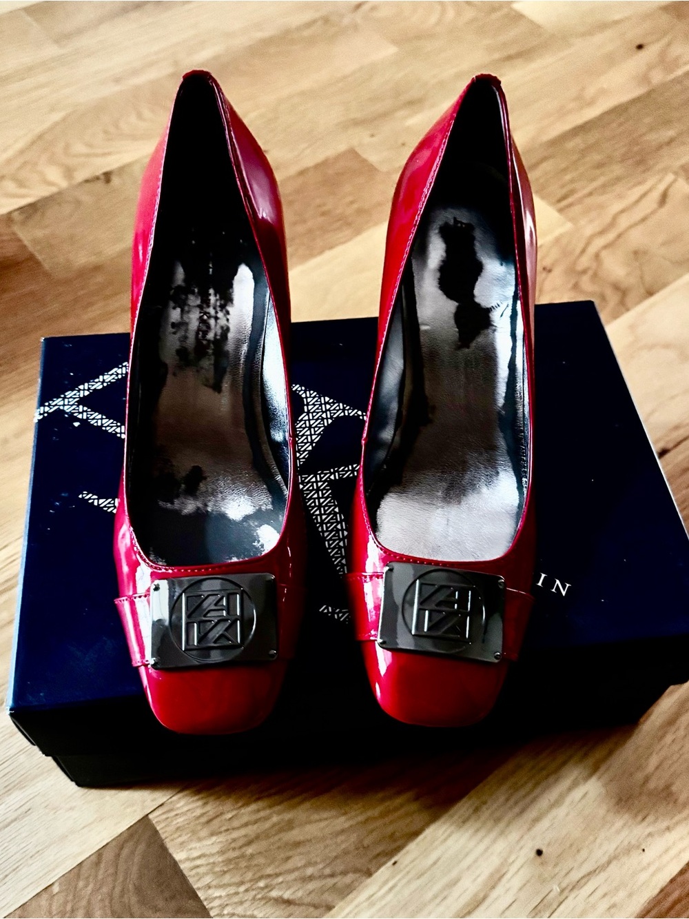 Anne Klein NEWLYT Classi Red Patent Pumps Sz 5.5M NOS Vintage NIB Unworn
